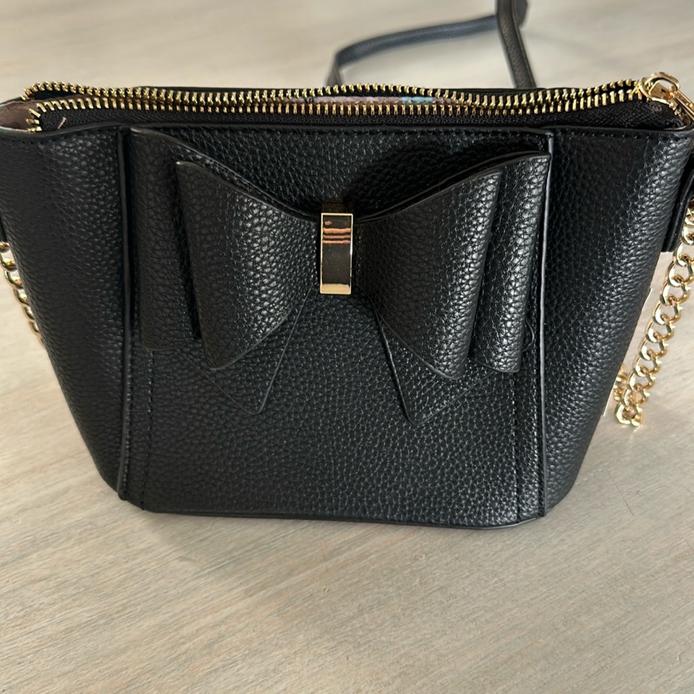 New! Crossi black small purse with bow and shoulder strap